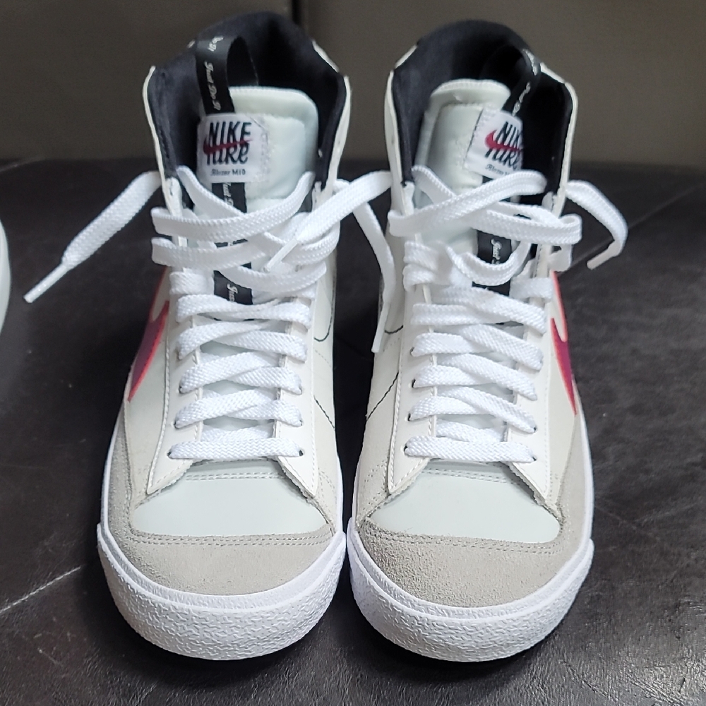 Nike Women's Sneakers - White, Black, and Pink